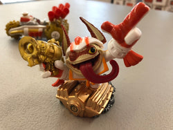 Skylanders Superchargers Double Dare Trigger Happy Land Racing Pack: Vehicle, Trophy, And Figure